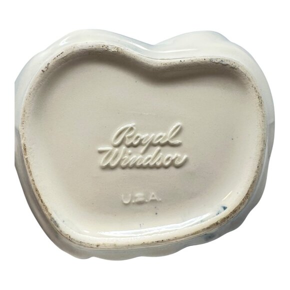 Royal Windsor Madonna Praying Planter Ceramic Blue White Vintage - Picture 5 of 10